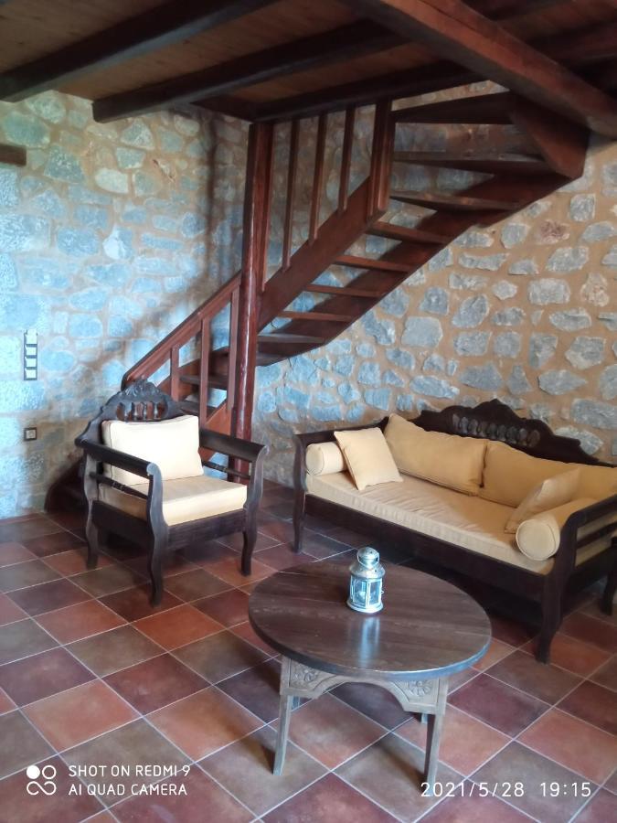 Villas Guest House Вати Екстериор снимка