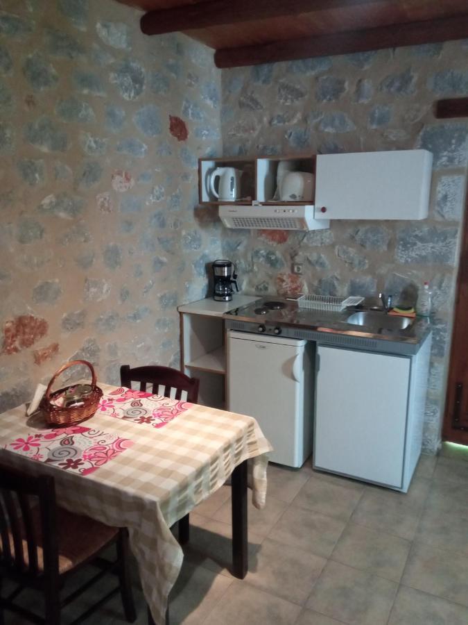 Villas Guest House Вати Екстериор снимка